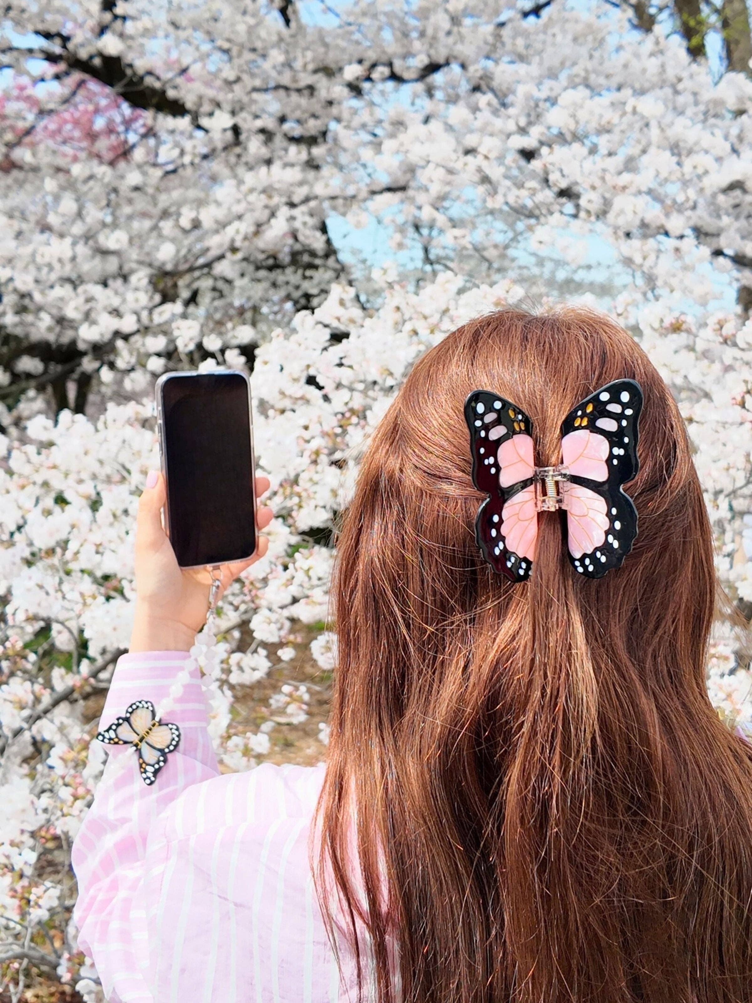 Hand-painted Monarch Butterfly Gemstone Bracelet Phone Chain: Orange